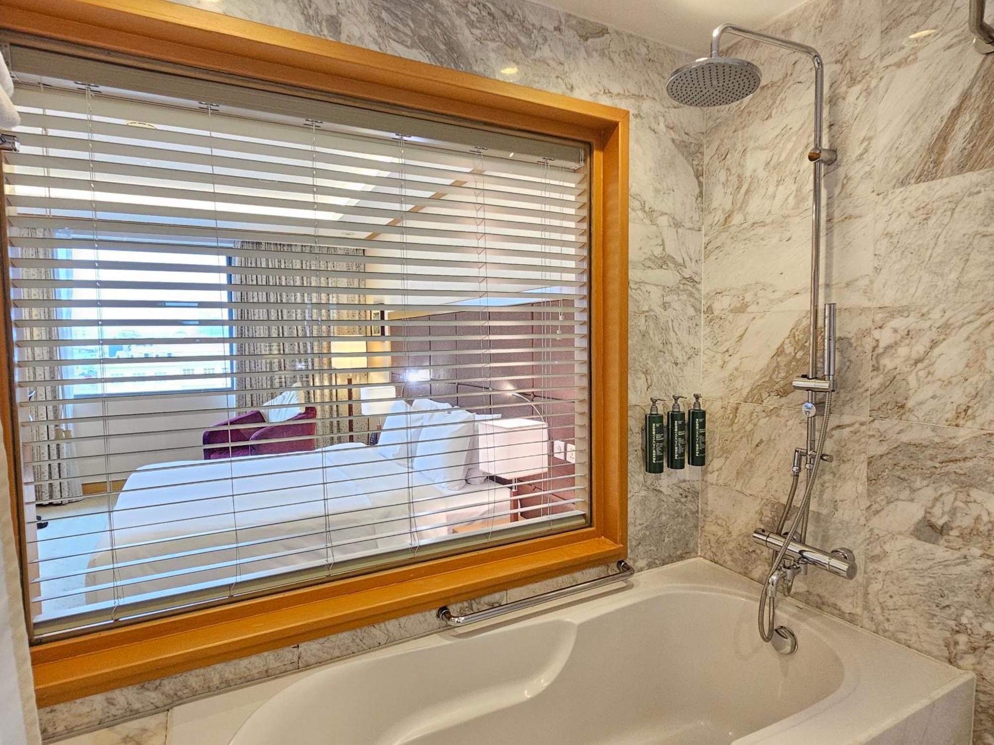 Hilton Garden 4* Hà Nội